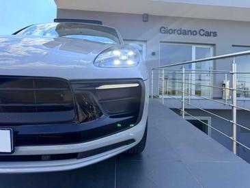 Porsche Macan Electrique Base — photo 6