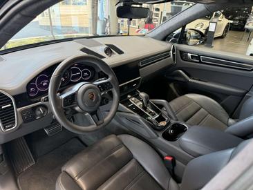Porsche Cayenne III GTS — photo 18