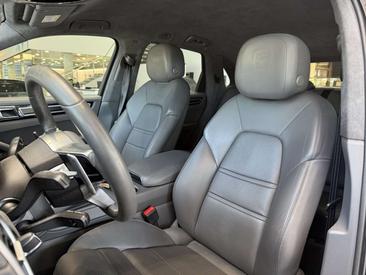Porsche Cayenne III GTS — photo 19