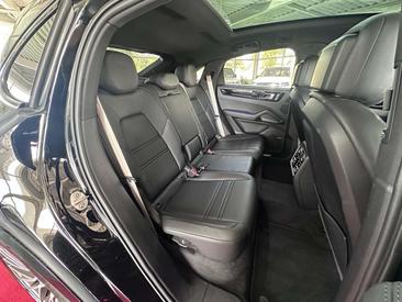 Porsche Cayenne III S Platinum Edition — photo 16