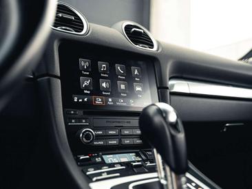 Porsche 718 Cayman T — photo 15