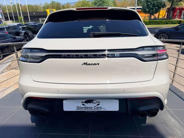 Porsche Macan Electrique Base — photo 9