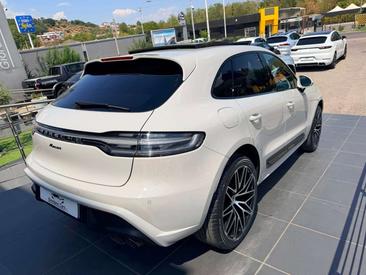 Porsche Macan Electrique Base — photo 10