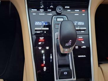 Porsche Panamera II E-Hybrid — photo 19