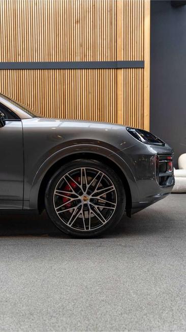 Porsche Cayenne III S — photo 21