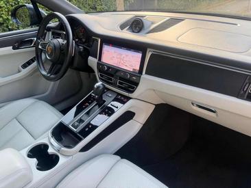 Porsche Macan Electrique Base — photo 8