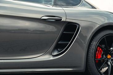 Porsche 718 Cayman T — photo 25