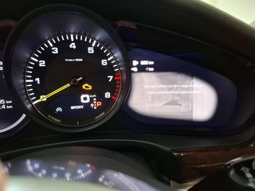 Porsche Panamera II E-Hybrid — photo 23