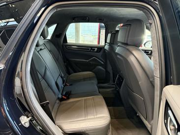 Porsche Cayenne III GTS — photo 34