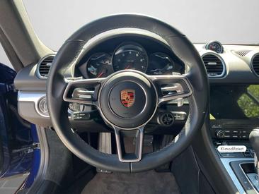 Porsche 718 Cayman — photo 10