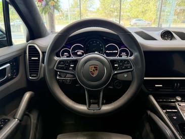 Porsche Cayenne III GTS — photo 36