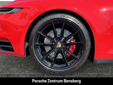 Porsche 992 I Carrera 4S — photo 12