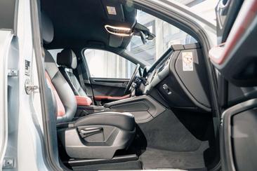 Porsche Macan Electrique Base — photo 6
