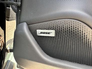 Porsche Taycan — photo 10