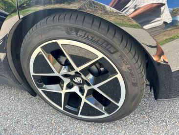 Porsche Taycan — photo 11