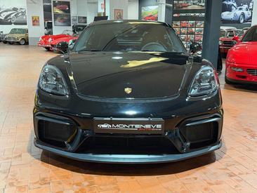 Porsche 718 Cayman GT4 — photo 2