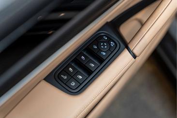 Porsche Cayenne III S — photo 31