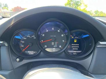 Porsche Macan Electrique Base — photo 10
