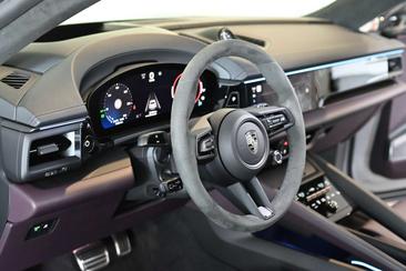 Porsche Macan Electrique Turbo — photo 8