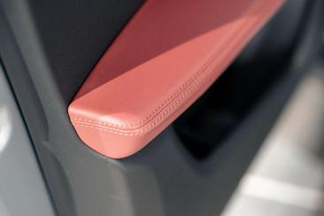 Porsche Macan Electrique Base — photo 19