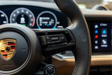 Porsche Cayenne III S — photo 38