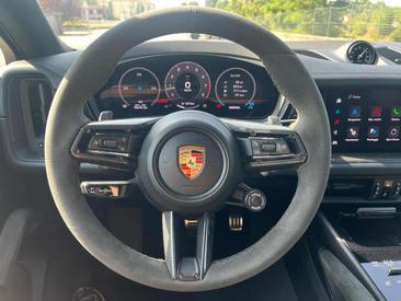 Porsche Cayenne III GTS — photo 10