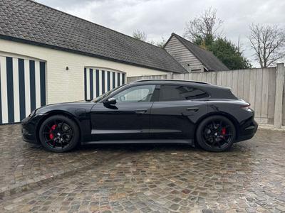 Porsche Taycan 4S