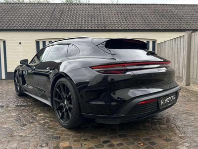 Porsche Taycan 4S