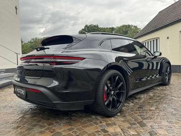 Porsche Taycan 4S — photo 6