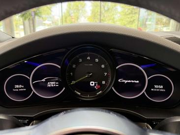 Porsche Cayenne III Turbo S Platinum Edition — photo 26