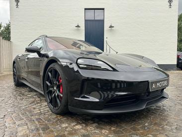 Porsche Taycan 4S — photo 7