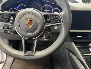 Porsche Cayenne III Turbo S Platinum Edition — photo 27