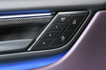 Porsche Macan Electrique Turbo — photo 19
