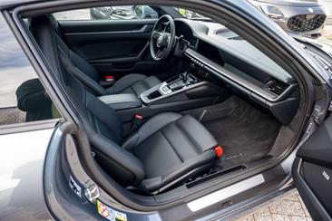 Porsche 992 II Turbo — photo 12