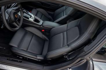 Porsche 992 II — photo 17