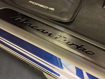 Porsche Macan Electrique Turbo — photo 17