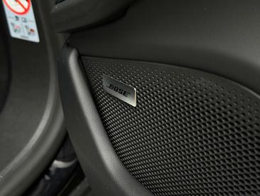 Porsche Taycan 4S — photo 25