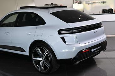 Porsche Macan Electrique Turbo — photo 42