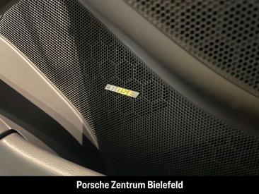 Porsche 718 Spyder Weissach Package — photo 31