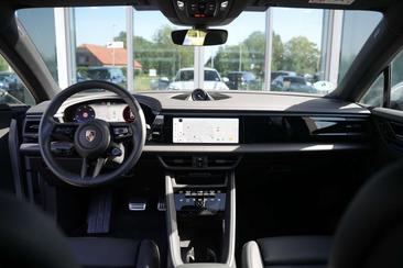 Porsche Macan 4S — photo 4