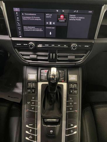 Porsche Macan Electrique S — photo 12
