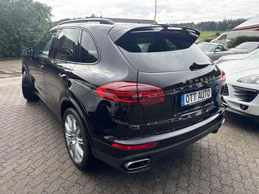 Porsche Cayenne III Platinum Edition — photo 7