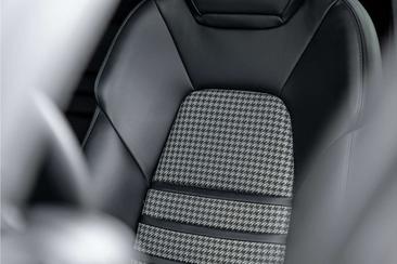 Porsche Cayenne III Turbo S E-Hybrid — photo 10