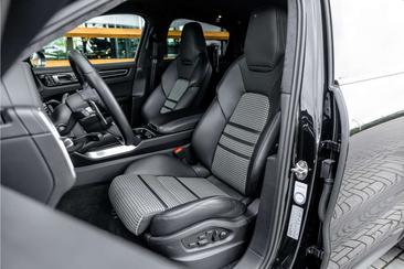 Porsche Cayenne III Turbo S E-Hybrid — photo 11