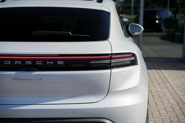 Porsche Macan 4S — photo 34