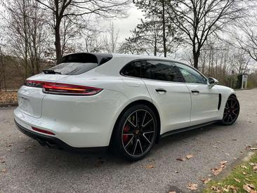 Porsche Panamera II Turbo — photo 11