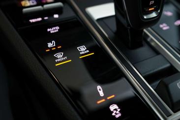 Porsche Cayenne III E-Hybrid Platinum Edition — photo 43