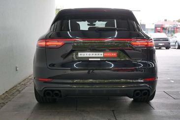 Porsche Cayenne III Platinum Edition — photo 4