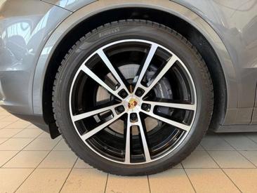 Porsche Cayenne III E-Hybrid — photo 8
