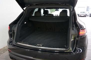 Porsche Cayenne III Platinum Edition — photo 9